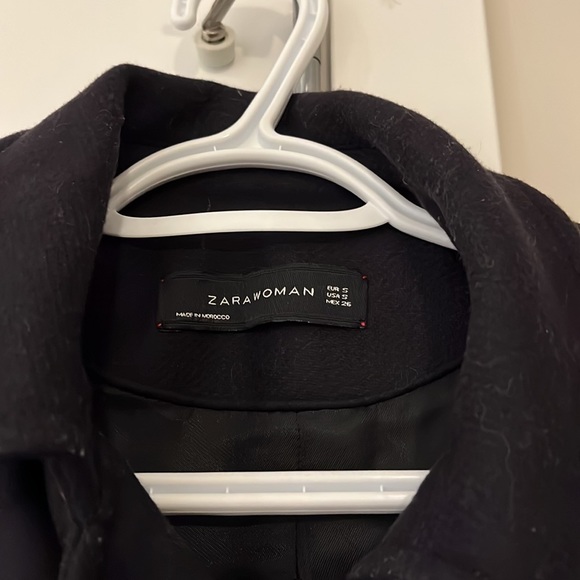 Zara dark navy blue/ red accent/ gold buttons - Picture 8 of 9